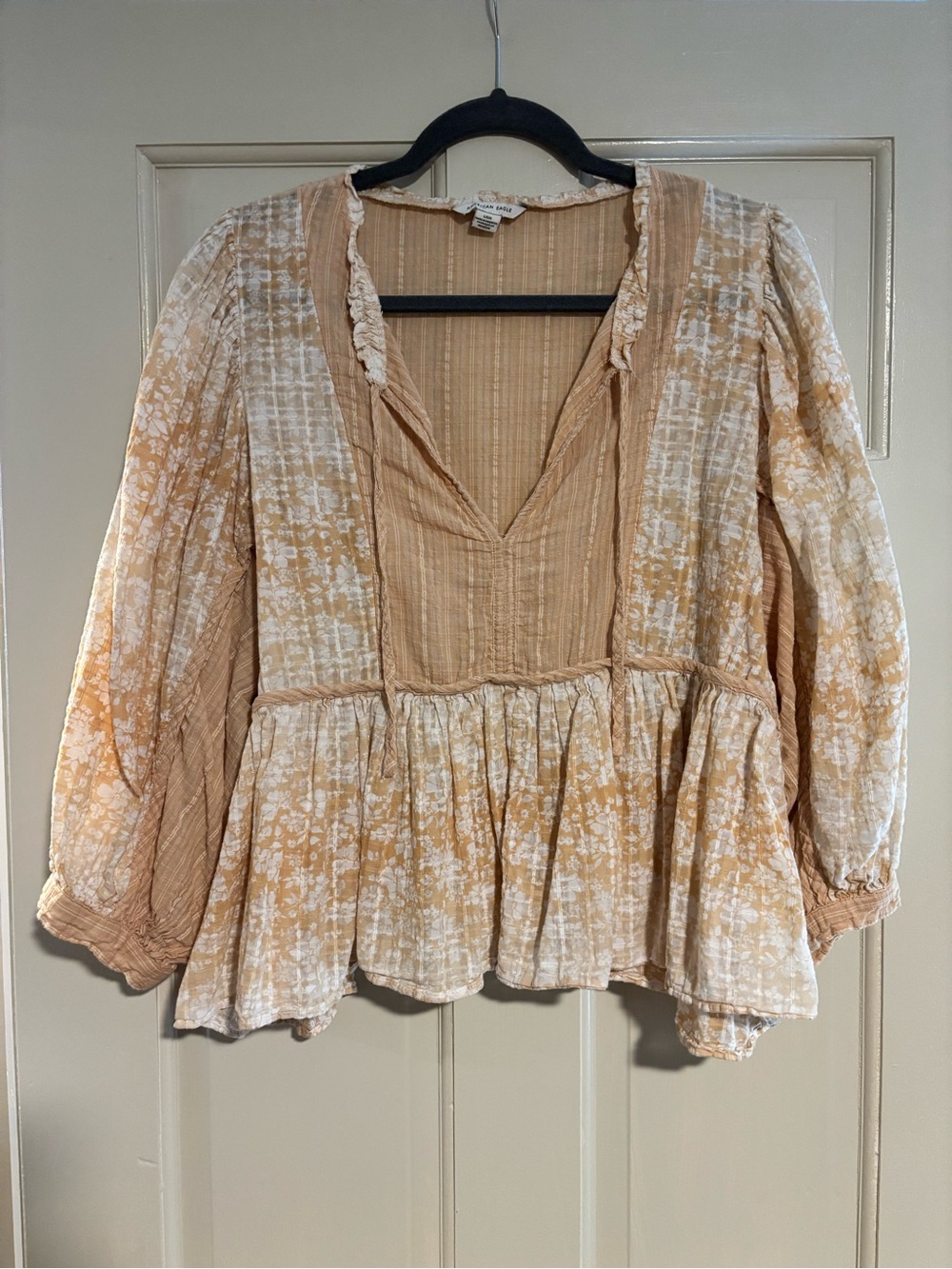 American Eagle Outfitters Beige Floral Peplum Tunic